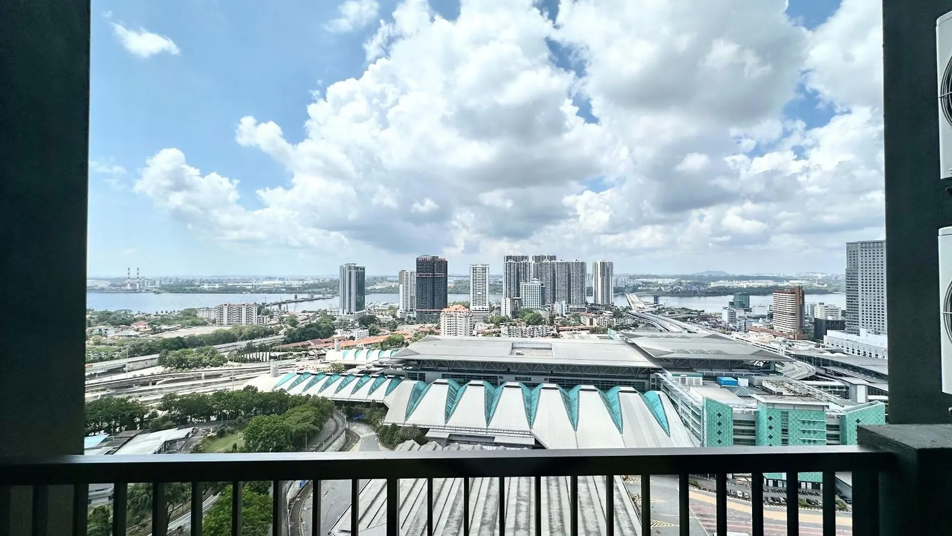 Twin Tower Residence Johor Bahru By Stayrene Appartement