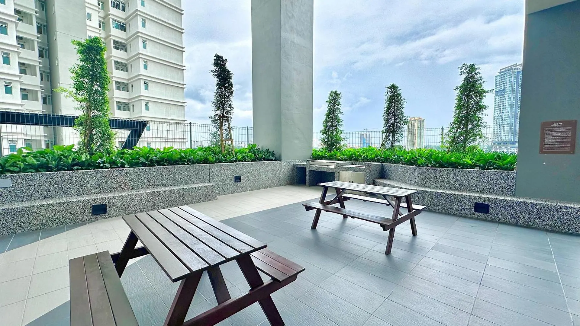 Twin Tower Residence Johor Bahru By Stayrene 0*,